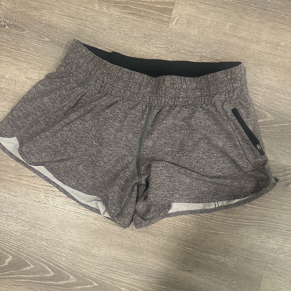Lululemon tracker shorts